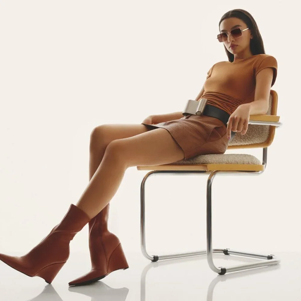 New Quay TTYL Golden/Brown Square Frame Unisex Sunglasses